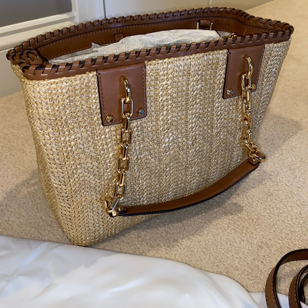Micheal kors purse